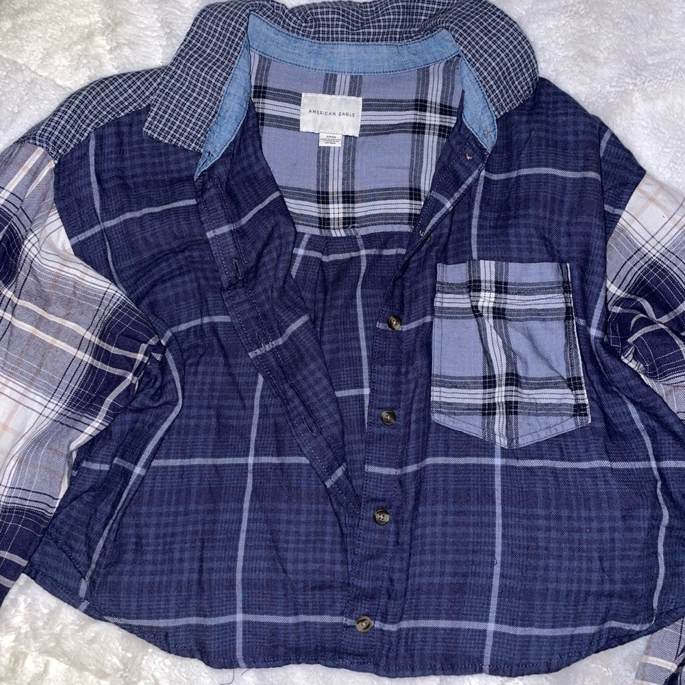 AE cropped flannel